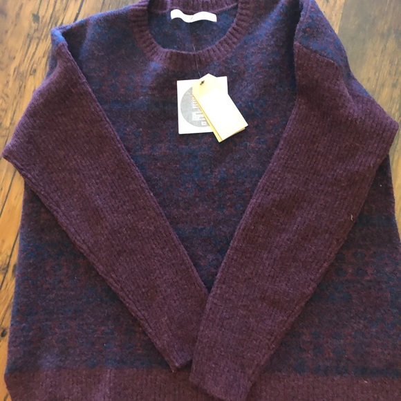 Woman’s wool sweater NWT. - Picture 2 of 7